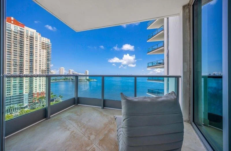 Unit for sale at 1331 Brickell Bay Dr, Miami, FL 33131