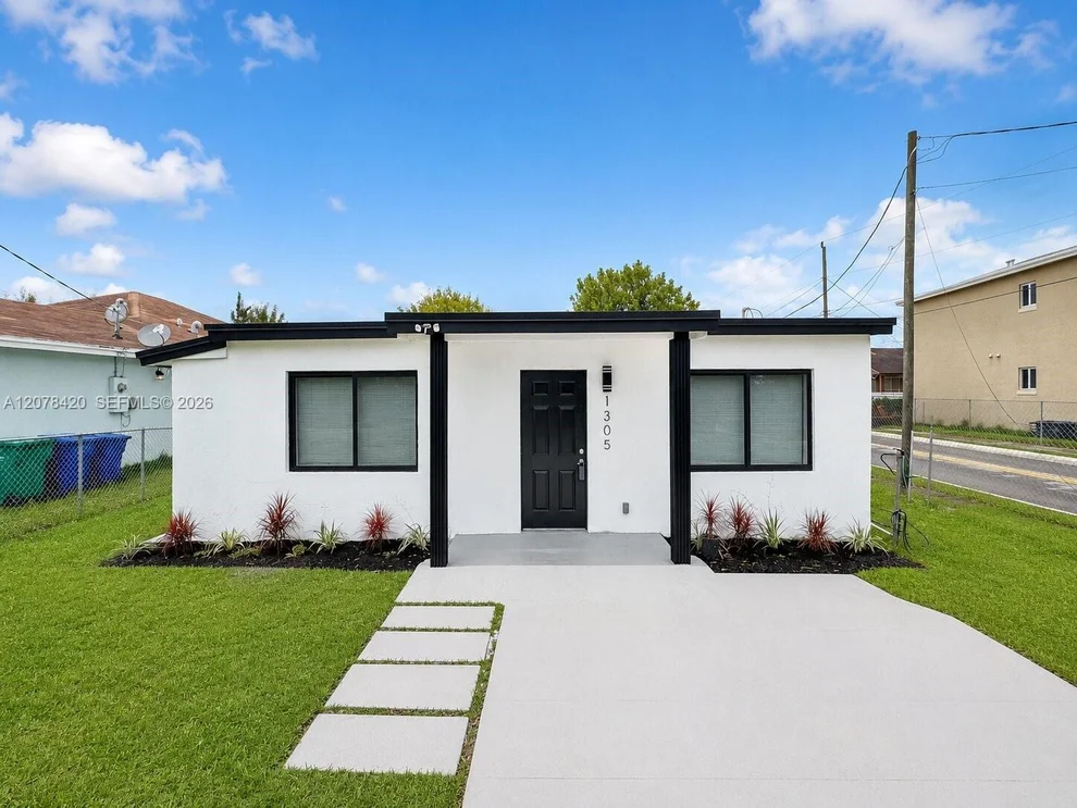 Unit for sale at 1305 NW 5th Ave, Florida City, FL 33034