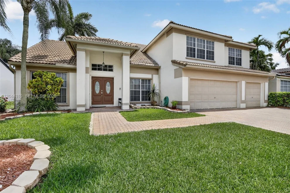 Unit for sale at 19322 NW 11th St, Pembroke Pines, FL 33029