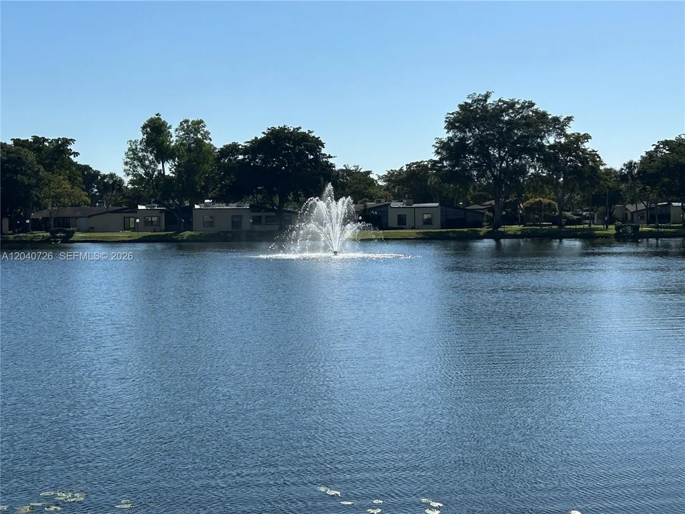 Unit for sale at 100 Berkley Rd, Hollywood, FL 33024