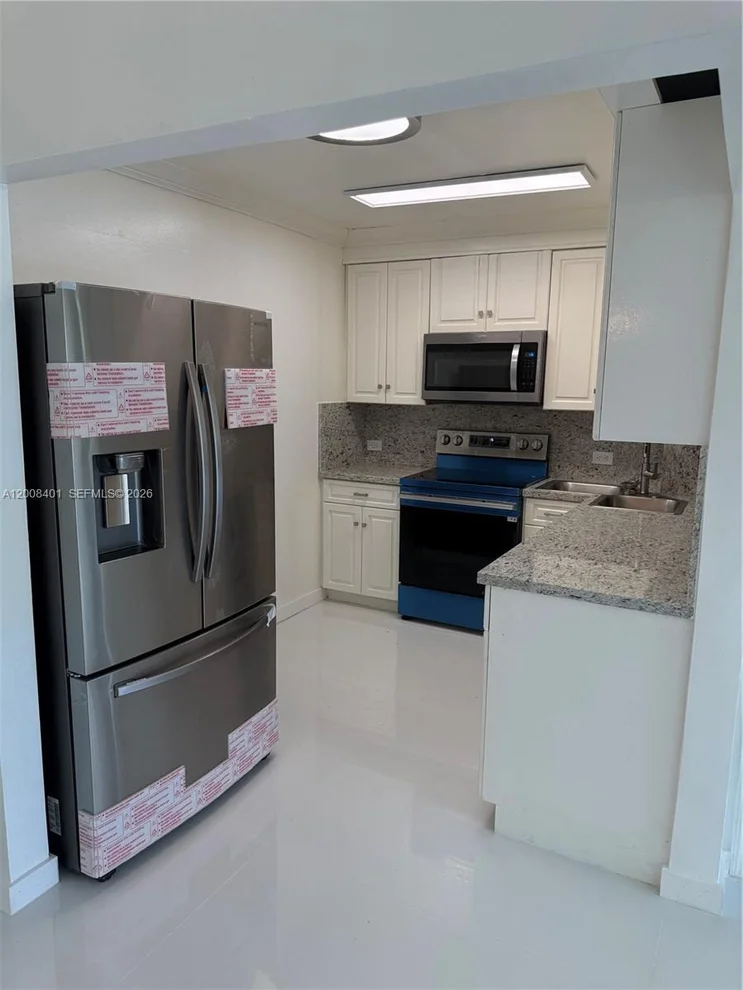 Unit for sale at 1625 SE 10th Ave, Fort Lauderdale, FL 33316