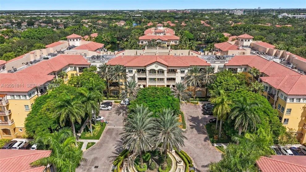 Unit for sale at 16102 Emerald Estates Dr, Weston, FL 33331
