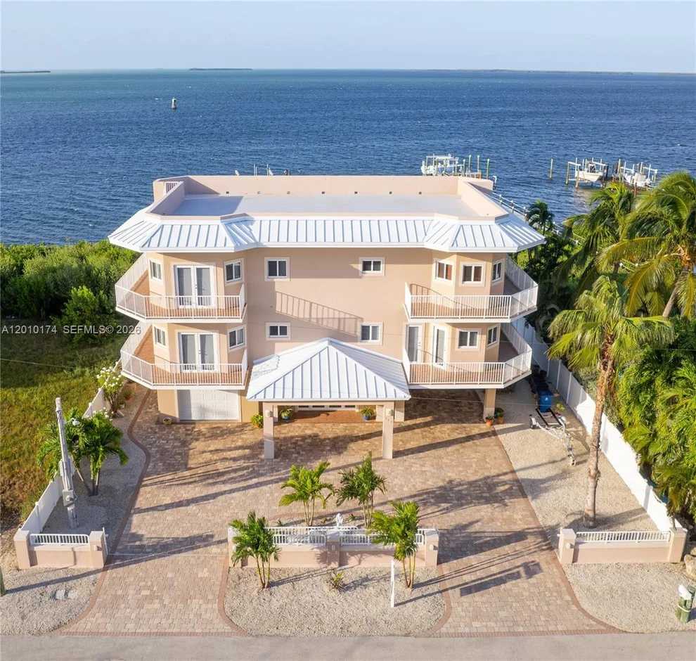 Unit for sale at 112 N Bounty Ln, Key Largo, FL 33037