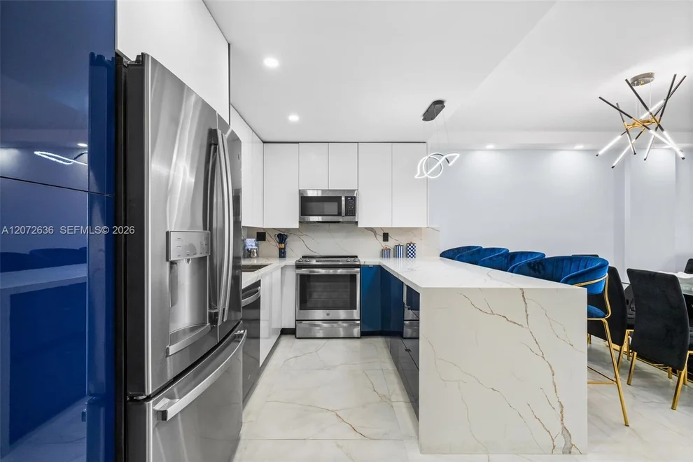 Unit for sale at 19380 Collins Ave, Sunny Isles Beach, FL 33160