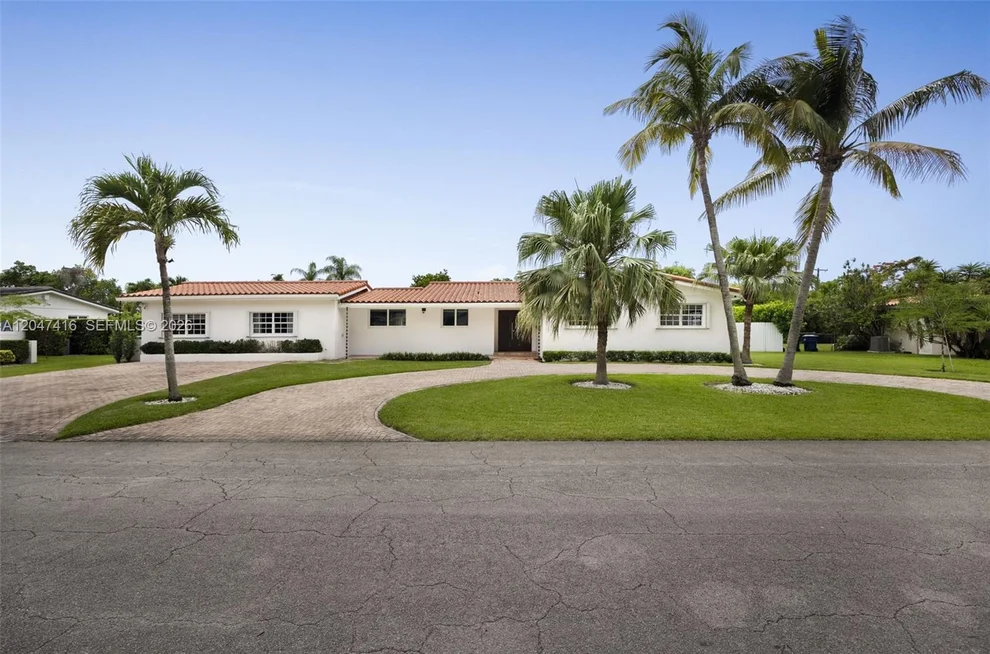 Unit for sale at 8345 SW 90th St, Miami, FL 33156