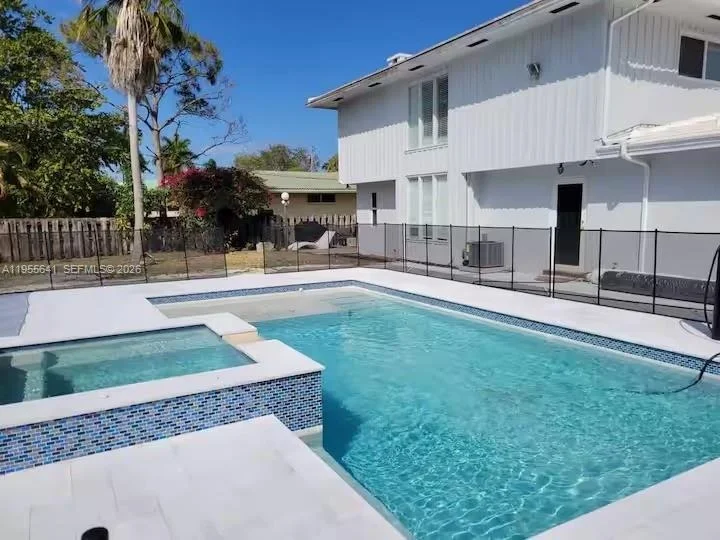 Unit for sale at 63 SE 5th Ave, Deerfield Beach, FL 33441