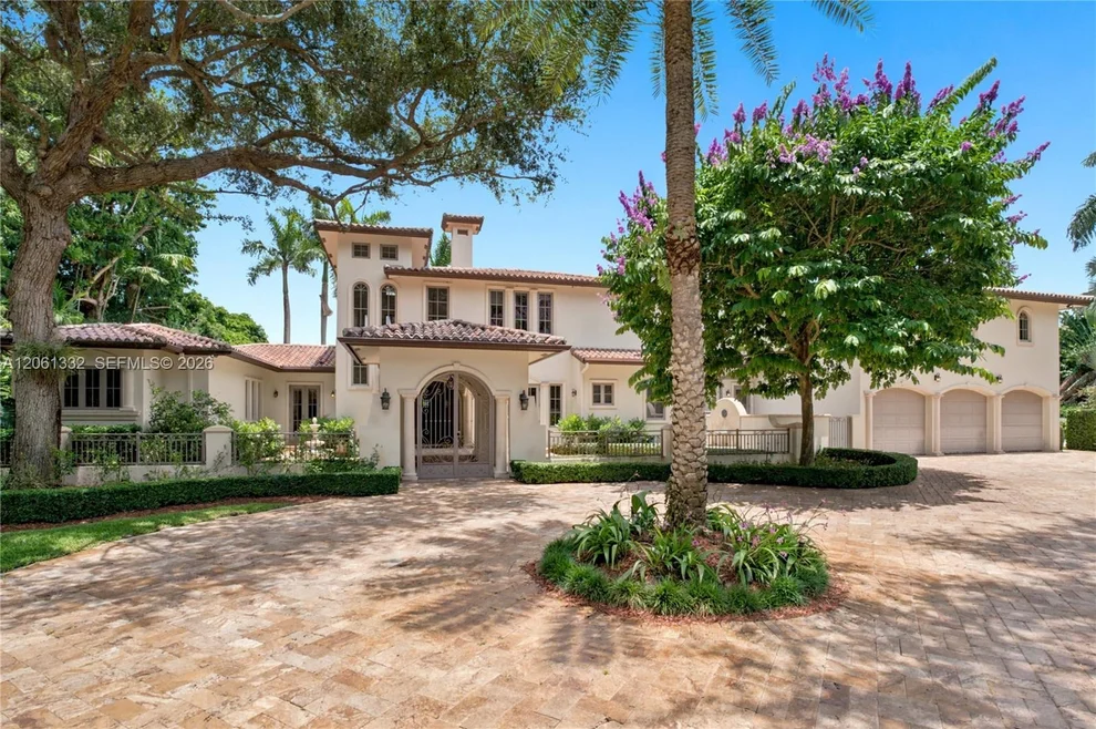 Unit for sale at 9501 Kerwood Ct, Coral Gables, FL 33156