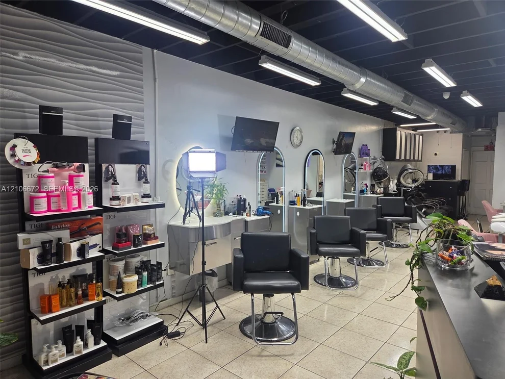 Unit for sale at 4101 Palm Ave, Hialeah, FL 33012