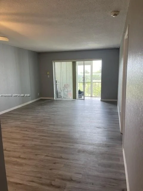 950 Hillcrest Drive