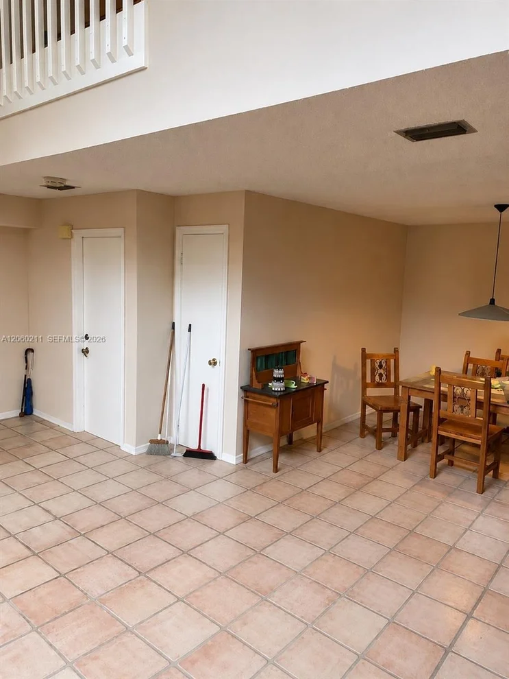 Unit for sale at 3532 Emerald Oaks Dr, Hollywood, FL 33021