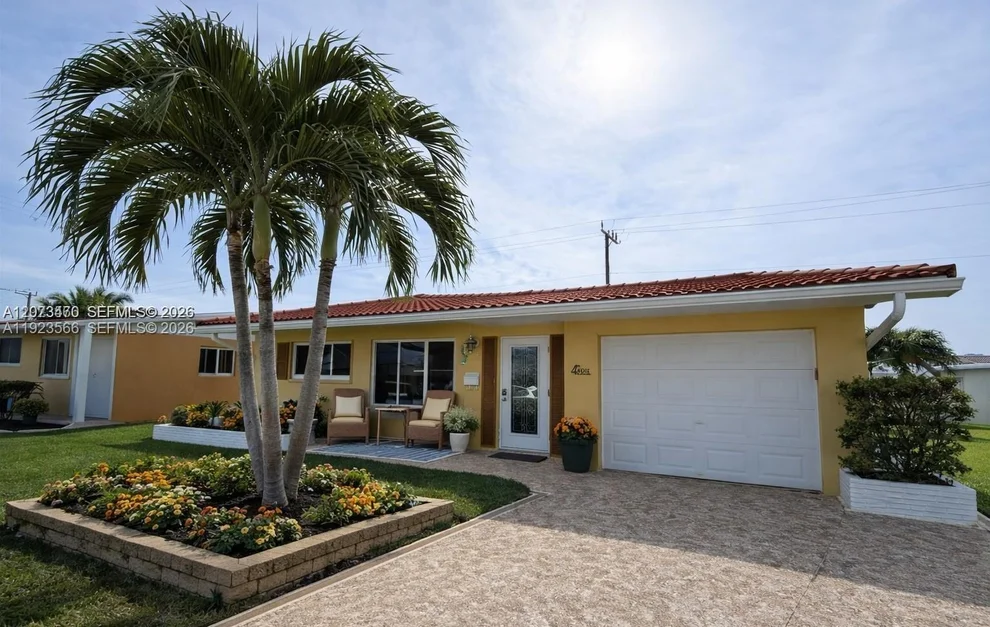 Unit for sale at 4208 NW 47th Ct, Tamarac, FL 33319
