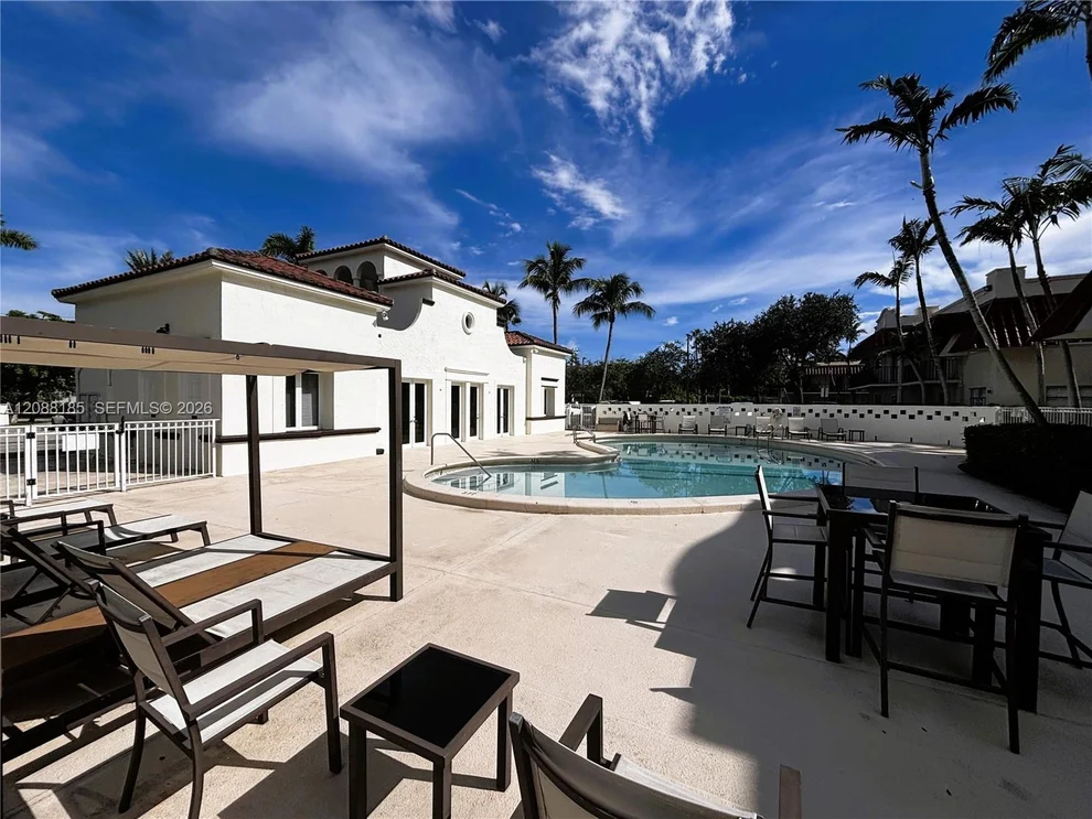 Unit for sale at 6703 N Kendall Dr, Pinecrest, FL 33156