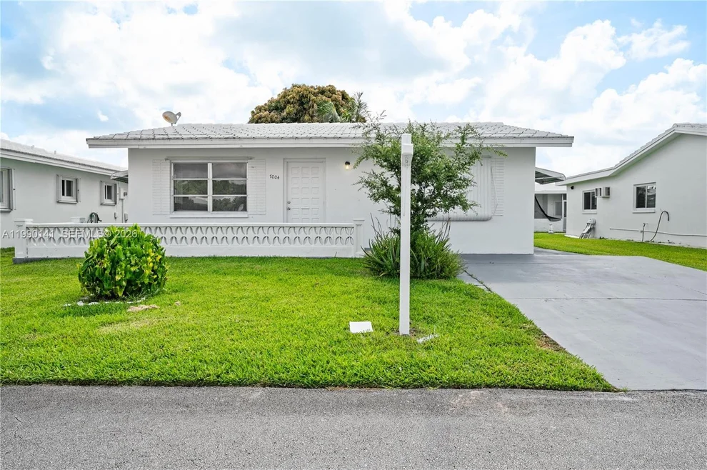 Unit for sale at 7004 NW 67th Ave, Tamarac, FL 33321