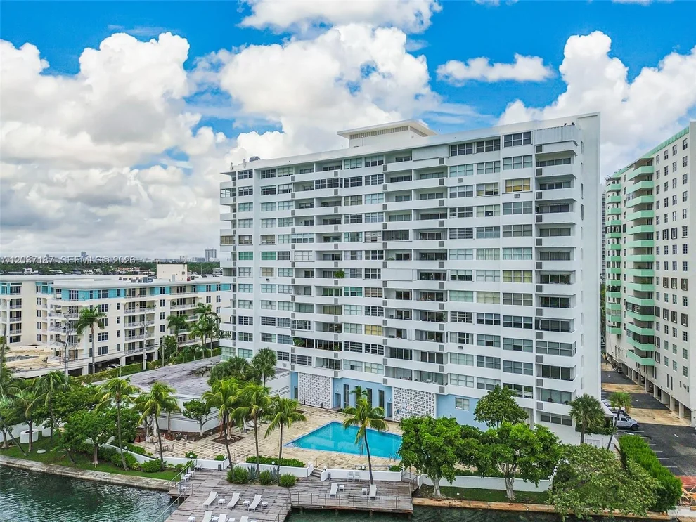 Unit for sale at 3 Island Ave, Miami Beach, FL 33139