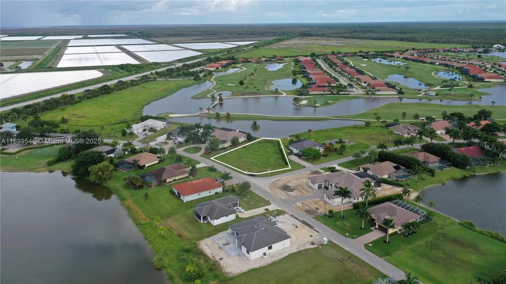 Unit for sale at 18018 Royal Hammock Blvd, Naples, FL 34114