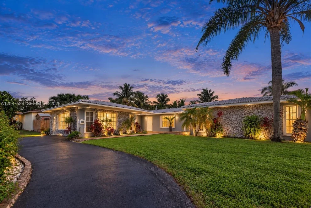 Unit for sale at 19885 NE 22nd Ave, Miami, FL 33180