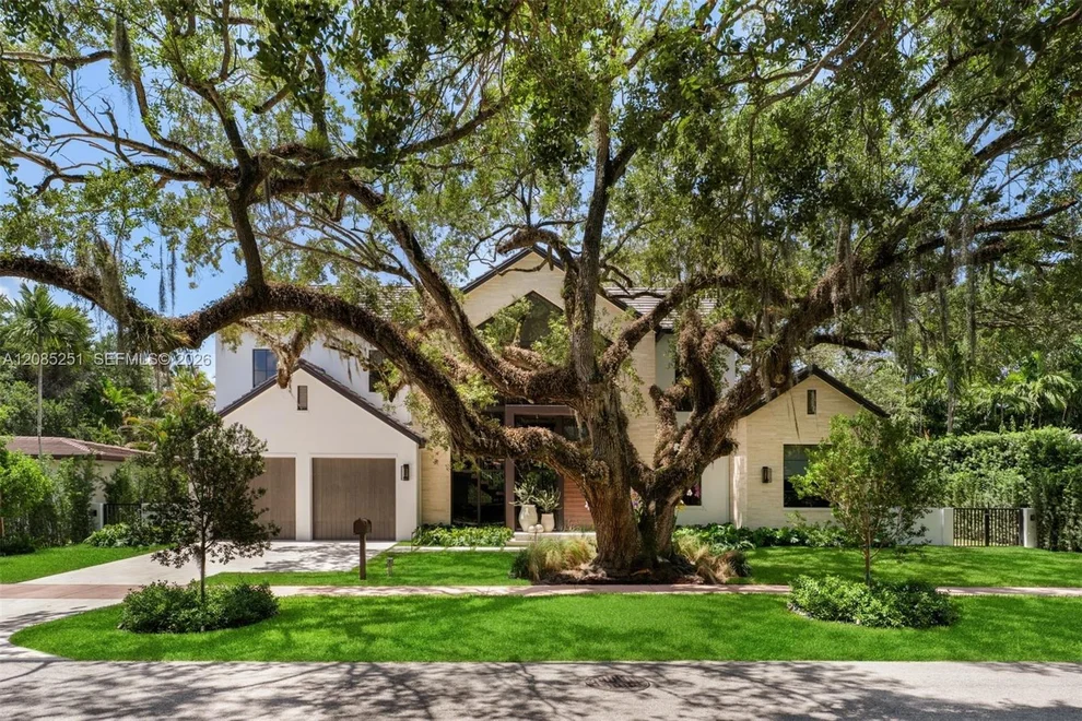 Unit for sale at 418 Castania Ave, Coral Gables, FL 33146