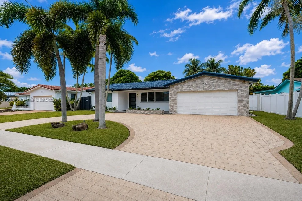 Unit for sale at 5424 Garfield St, Hollywood, FL 33021