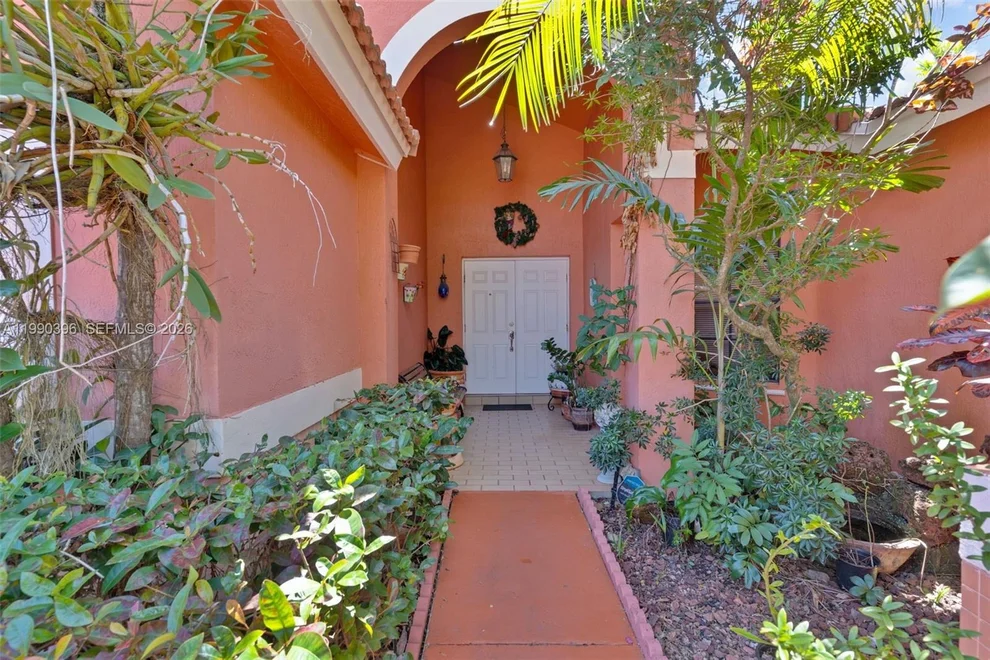 Unit for sale at 15012 SW 45th Ln, Miami, FL 33185