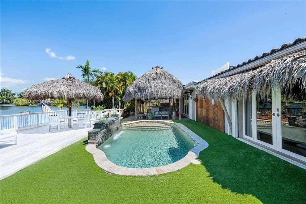 Unit for sale at 21280 NE 23rd Ave, Miami, FL 33180