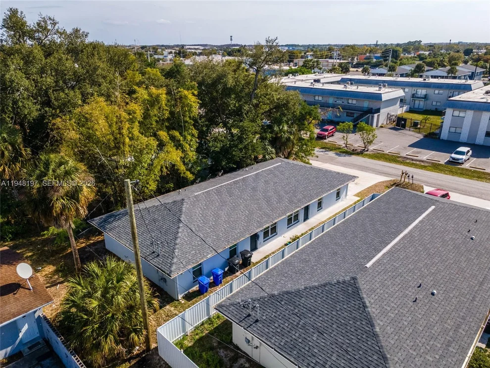 Unit for sale at 2403/2405 Maple Ave, Fort Myers, FL 33901