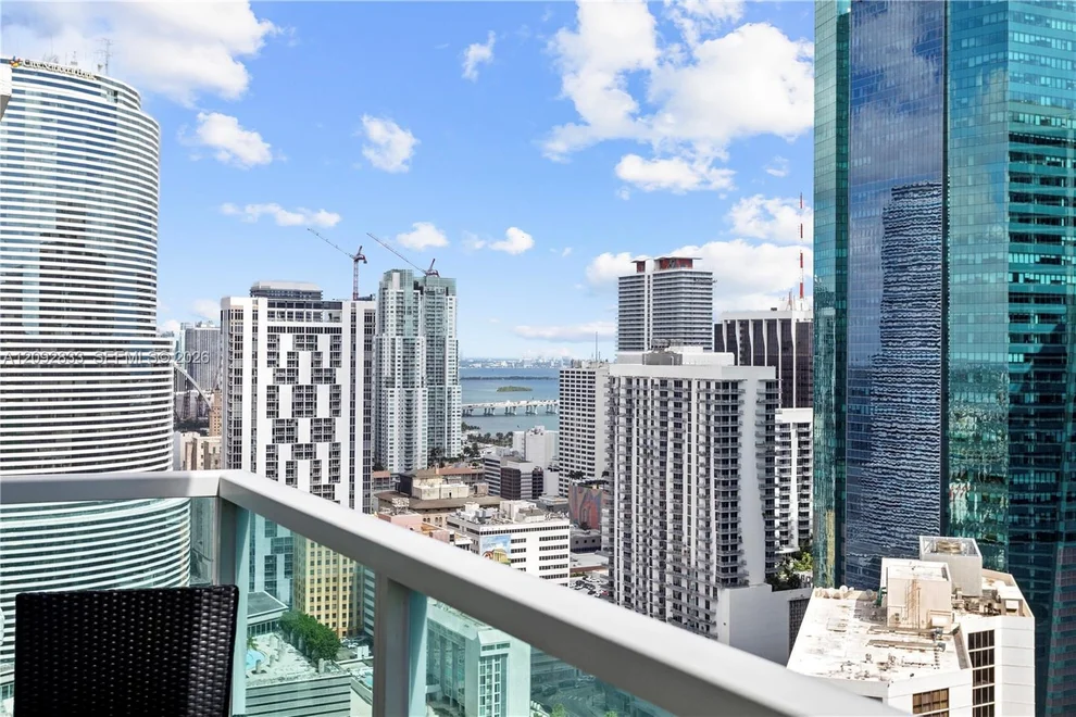 Unit for sale at 31 SE 5th St, Miami, FL 33131