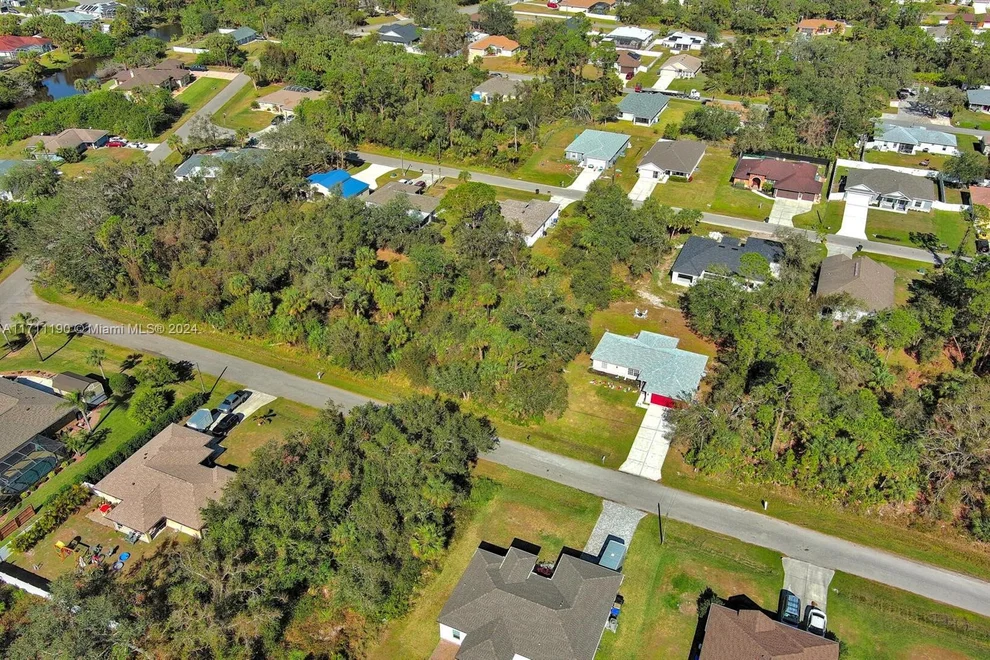 Unit for sale at #2 Sargon Ave, North Port, FL 34287