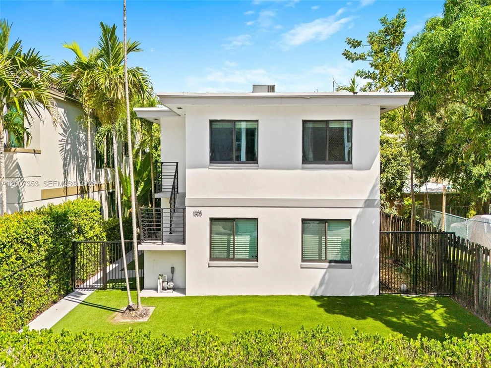 Unit for sale at 1305 SE 1st St, Fort Lauderdale, FL 33301