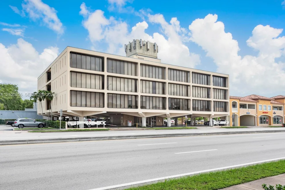 Unit for sale at 420 S Dixie Hwy, Coral Gables, FL 33146