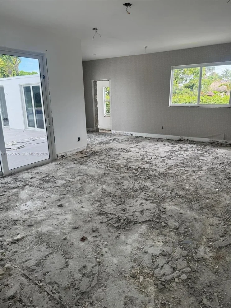 Unit for sale at 290 NW 125th Ave, Miami, FL 33182