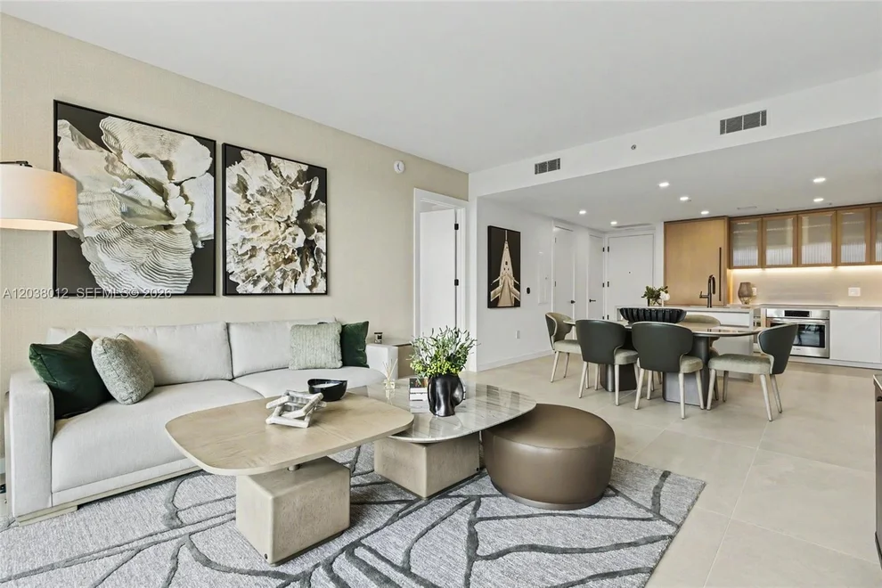 Unit for sale at 2200 Brickell Ave, Miami, FL 33129