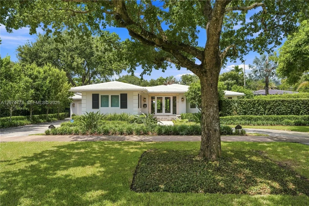 Unit for sale at 3267 Riviera Dr, Coral Gables, FL 33134