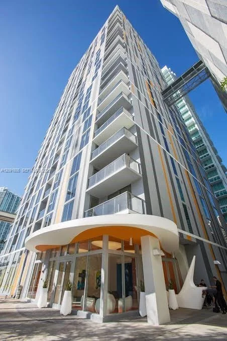 Unit for sale at 31 SE 6th St, Miami, FL 33131