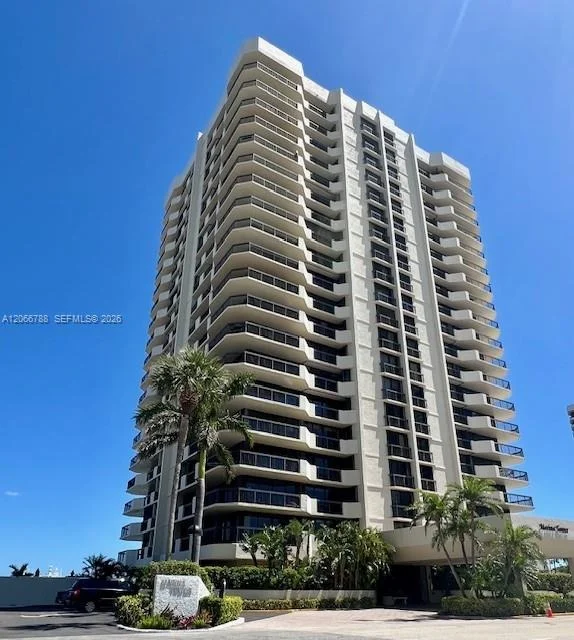 Unit for sale at 108 Lakeshore Dr, North Palm Beach, FL 33408