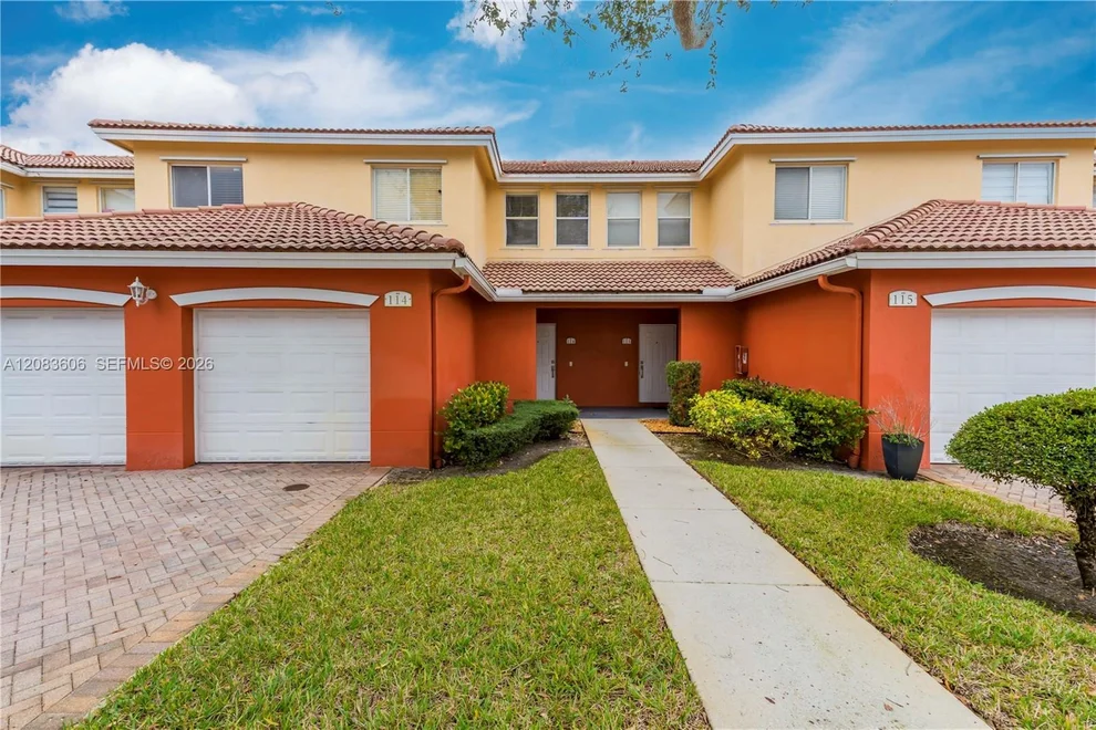 Unit for sale at 7401 Palomino Dr, Davie, FL 33024