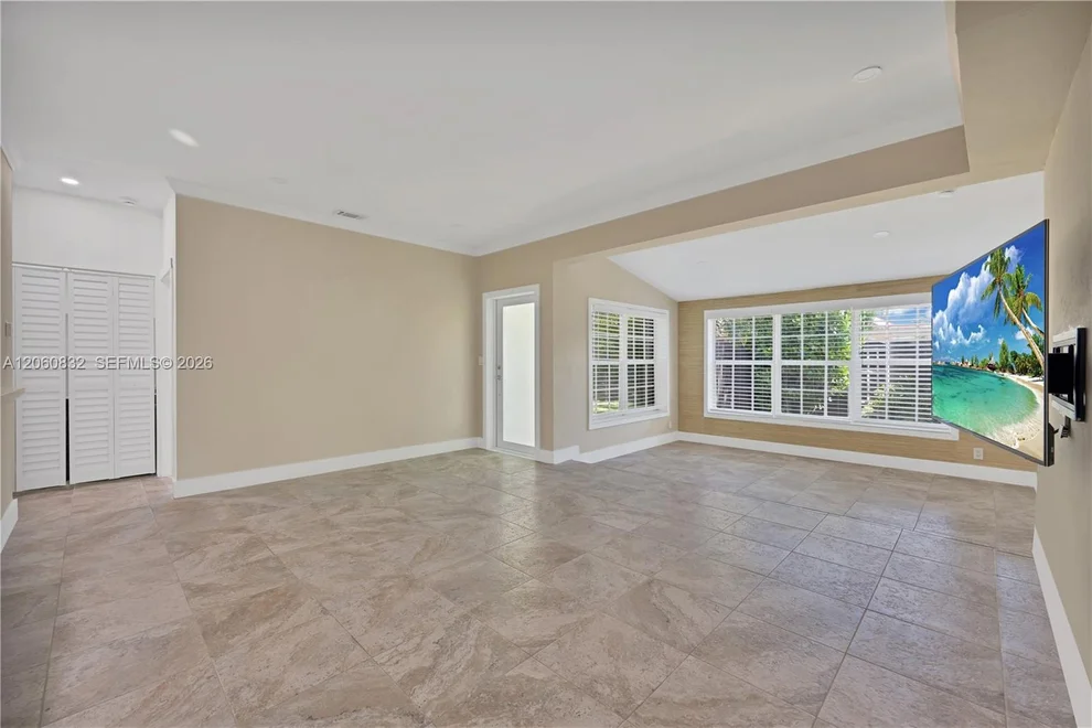 Unit for sale at 818 NE 3rd St, Hallandale Beach, FL 33009