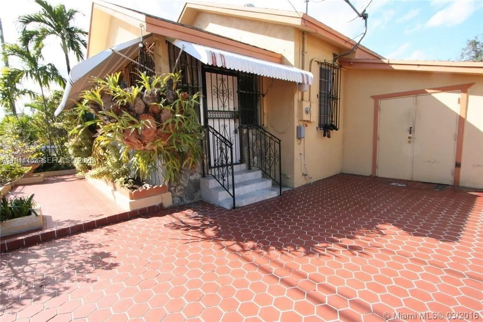 Unit for sale at 1119 SW 9th St, Miami, FL 33130