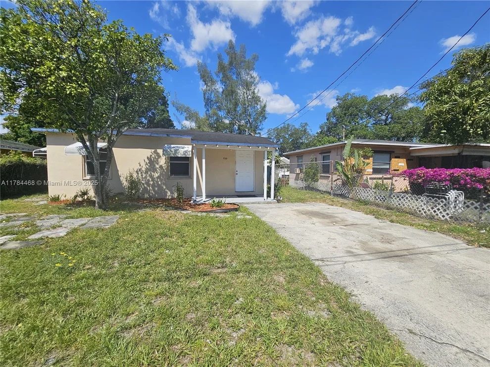 Unit for sale at 723 NW 15th Way, Fort Lauderdale, FL 33311