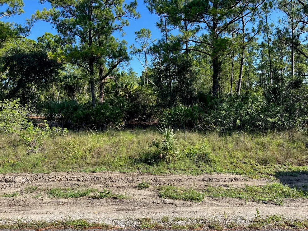 Unit for sale at 1201 Dixie AVE, Other City - In The State Of Florida, FL 33972
