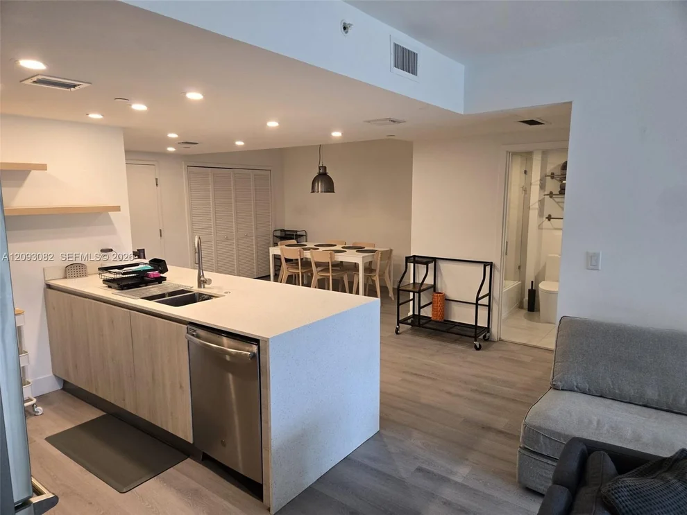 Unit for sale at 13800 Highland Dr, North Miami Beach, FL 33181