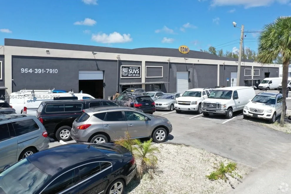 Unit for sale at 1063 NW 1st Ct, Hallandale Beach, FL 33009