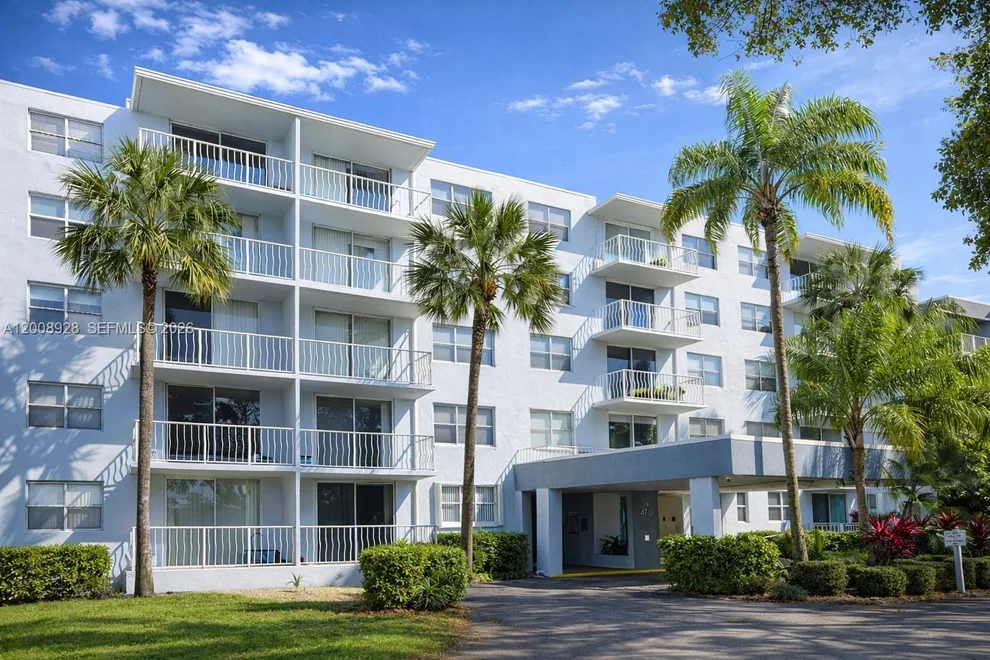 Unit for sale at 470 Executive Center Dr, West Palm Beach, FL 33401