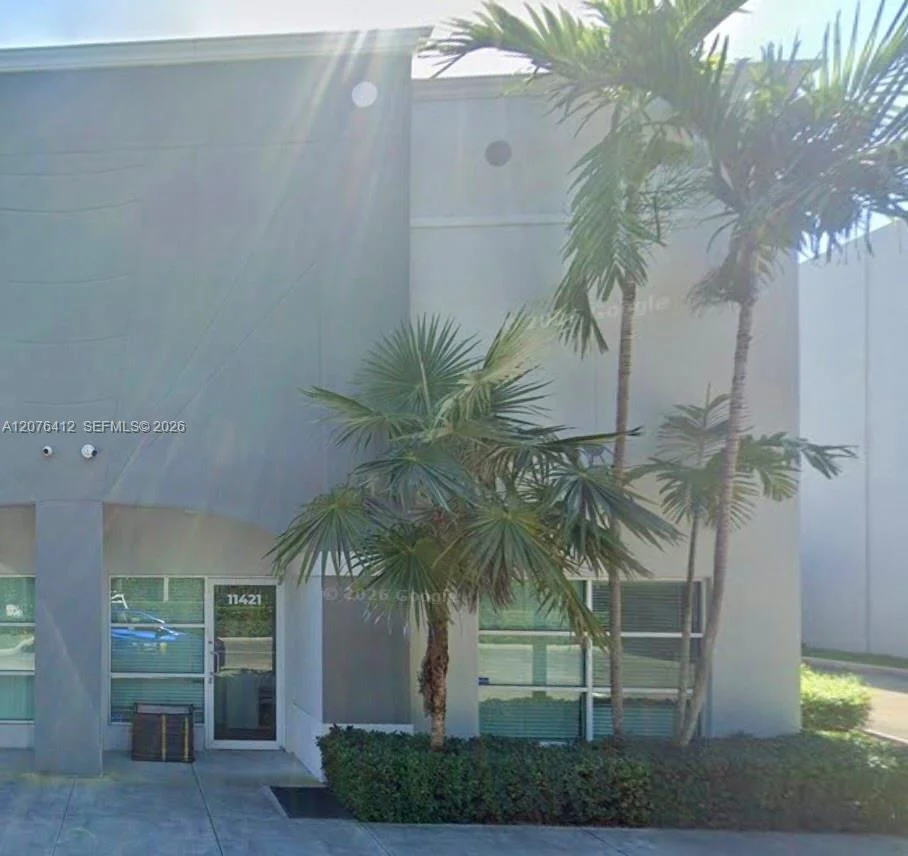Unit for sale at 11421 NW 122nd St, Medley, FL 33178