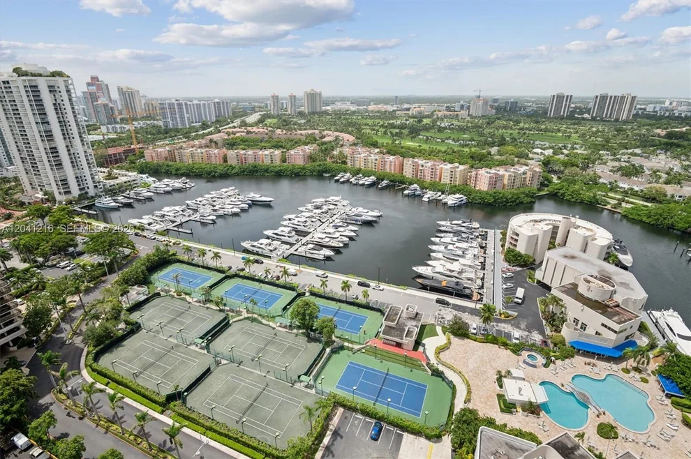 Unit for sale at 19707 Turnberry Way, Aventura, FL 33180