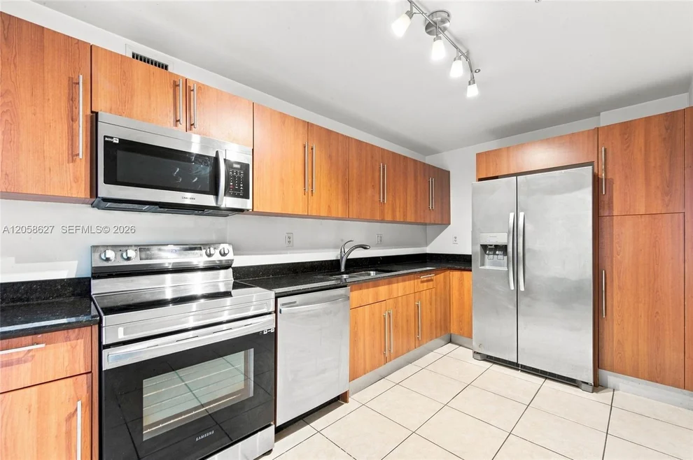 Unit for sale at 3000 S Ocean Dr, Hollywood, FL 33019