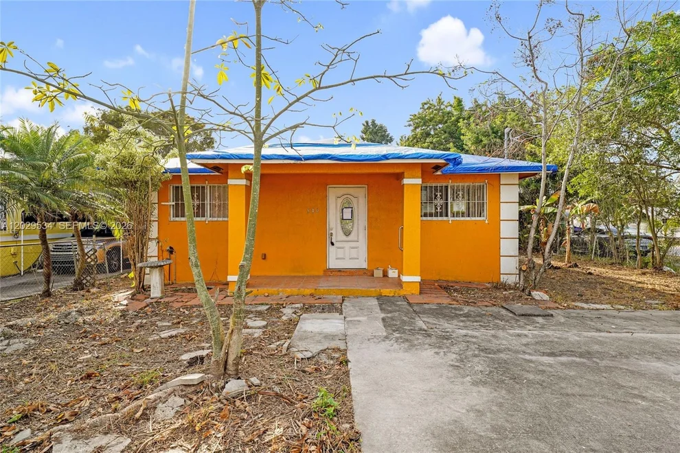 Unit for sale at 546 NW 8th Ave, Homestead, FL 33030