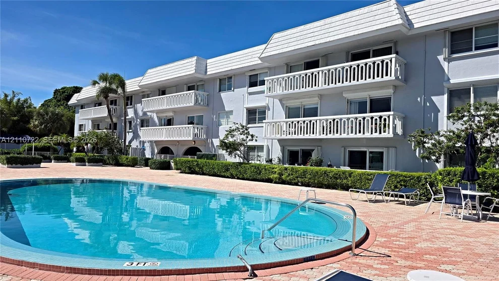 100 Edgewater Drive