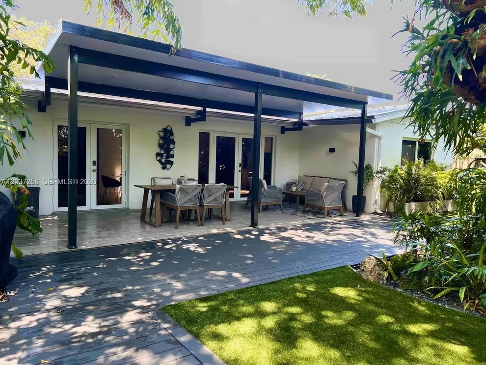 Unit for sale at 424 NE 28th Dr, Wilton Manors, FL 33334
