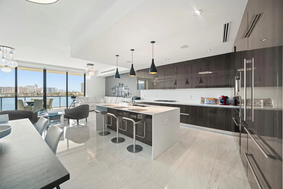 Unit for sale at 3300 NE 188th St, Aventura, FL 33180