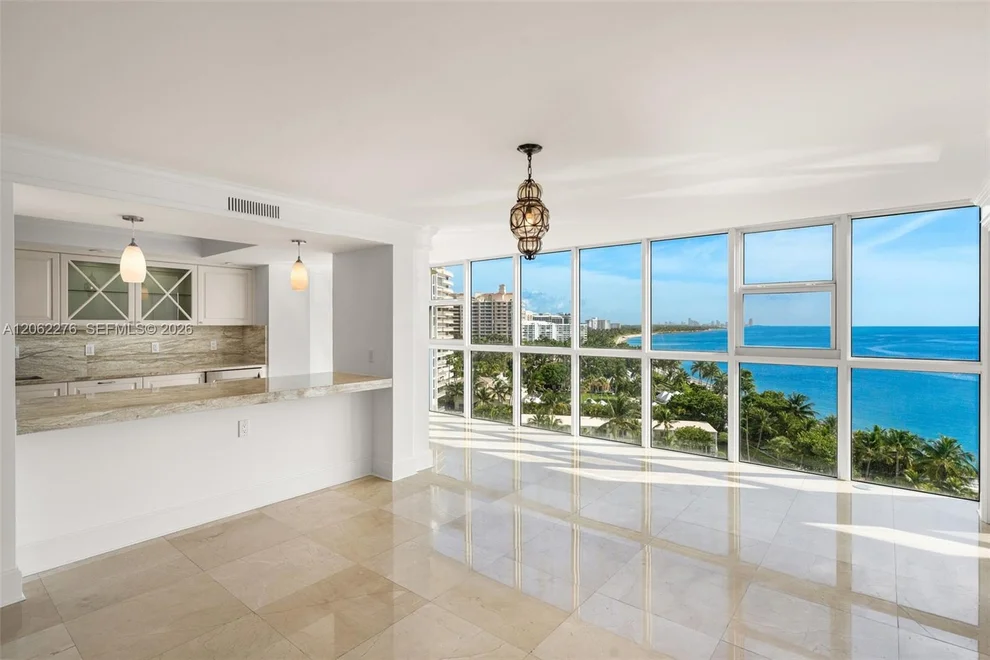 Unit for sale at 600 Grapetree Dr, Key Biscayne, FL 33149